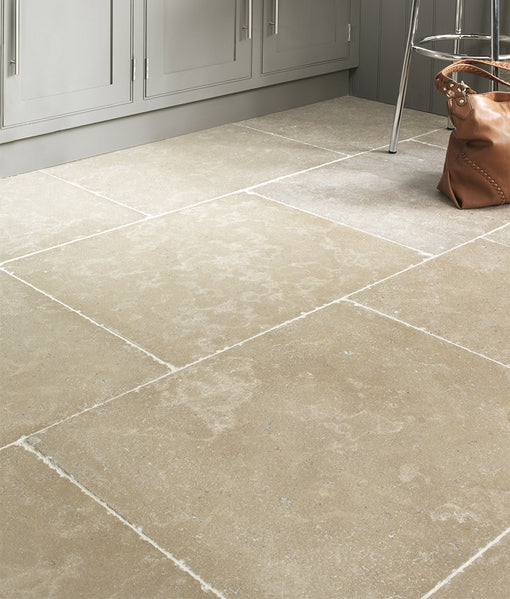Wychwood Limestone Tumbled & Etched Finish
