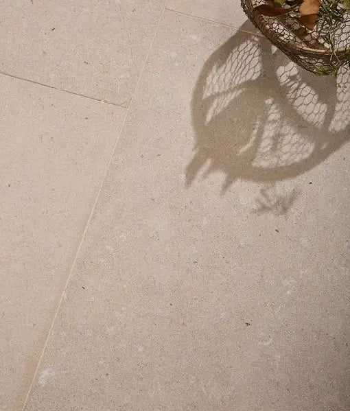 Wychwood Limestone Etched Finish