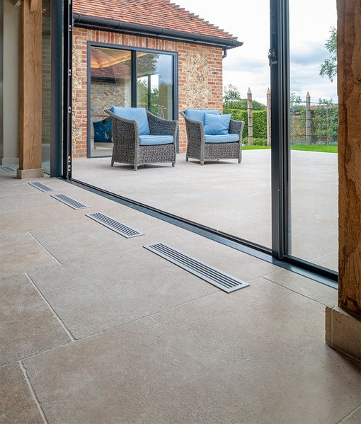 Wychwood Limestone Tumbled & Etched Finish