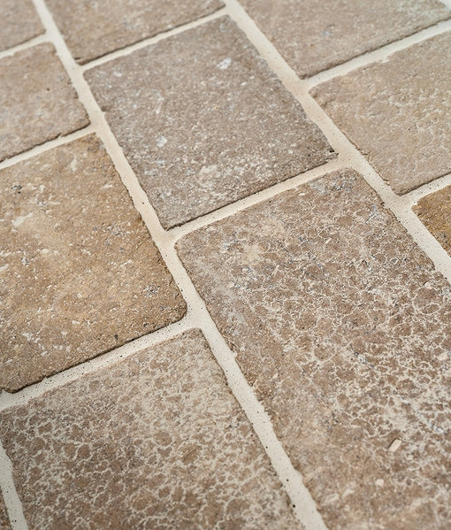 Wychwood Limestone Tumbled & Etched Cobble